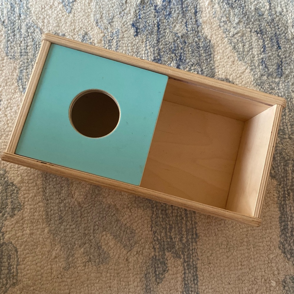 COPY - Lovevery Sliding Top Box - Thinker at Kit